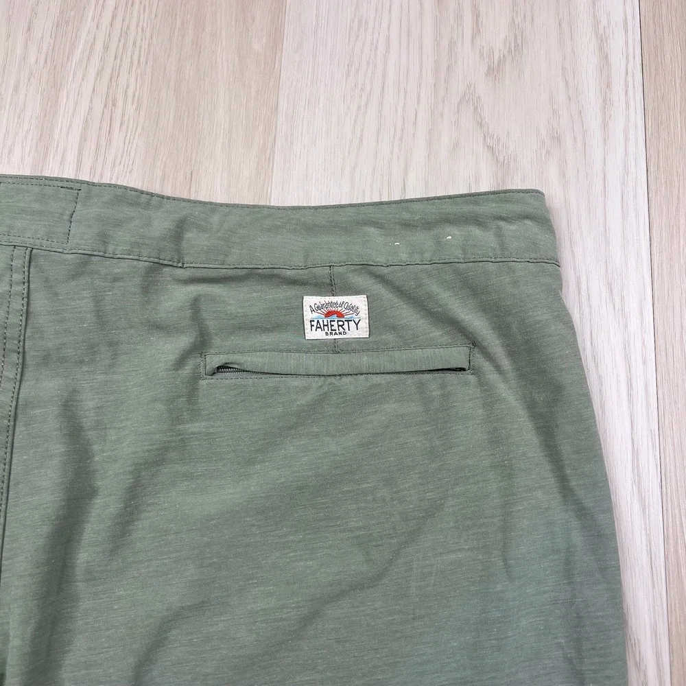 Faherty All Day Shorts Mens Size 42 Inseam 8